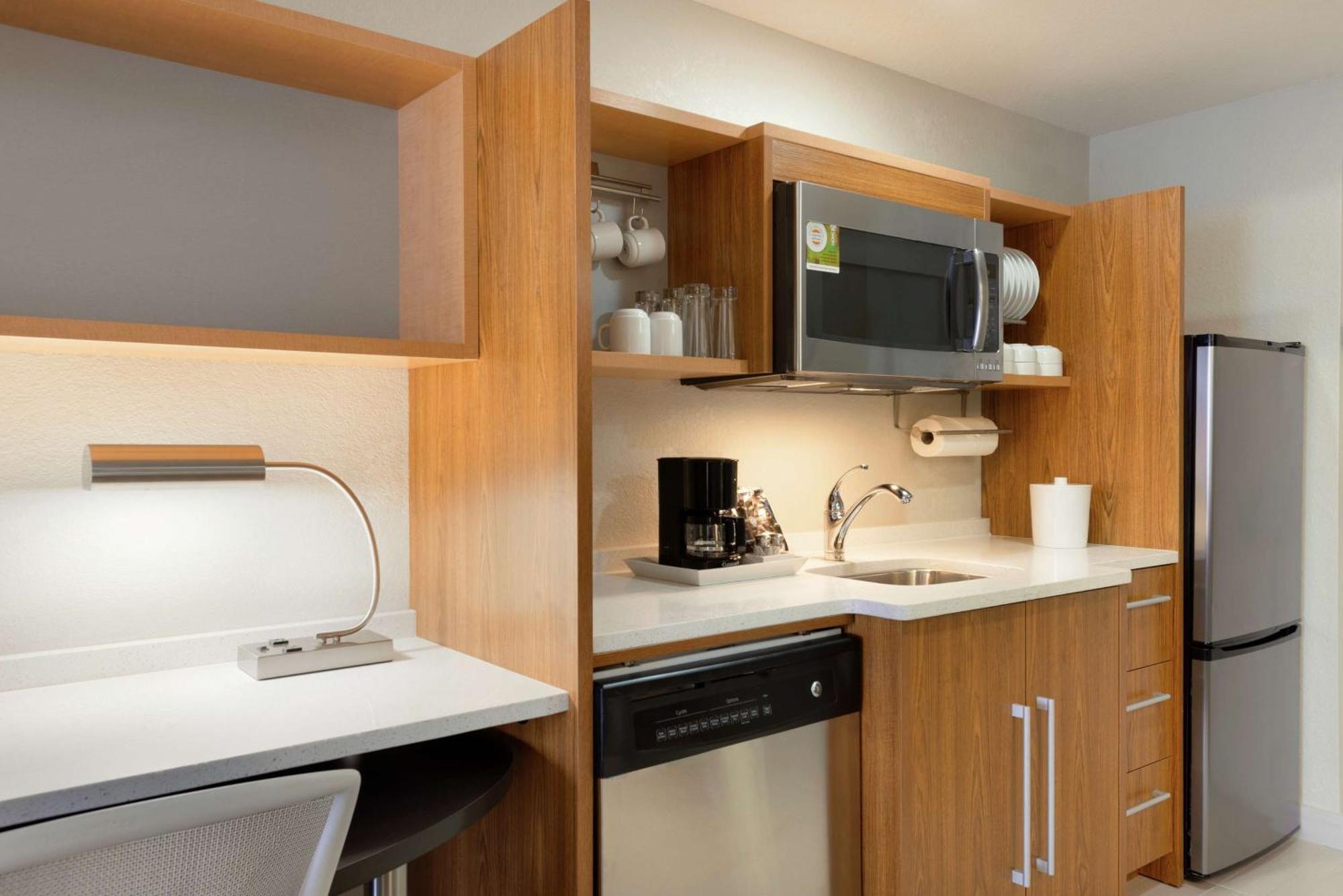 Home2 Suites By Hilton Florida City Exteriör bild